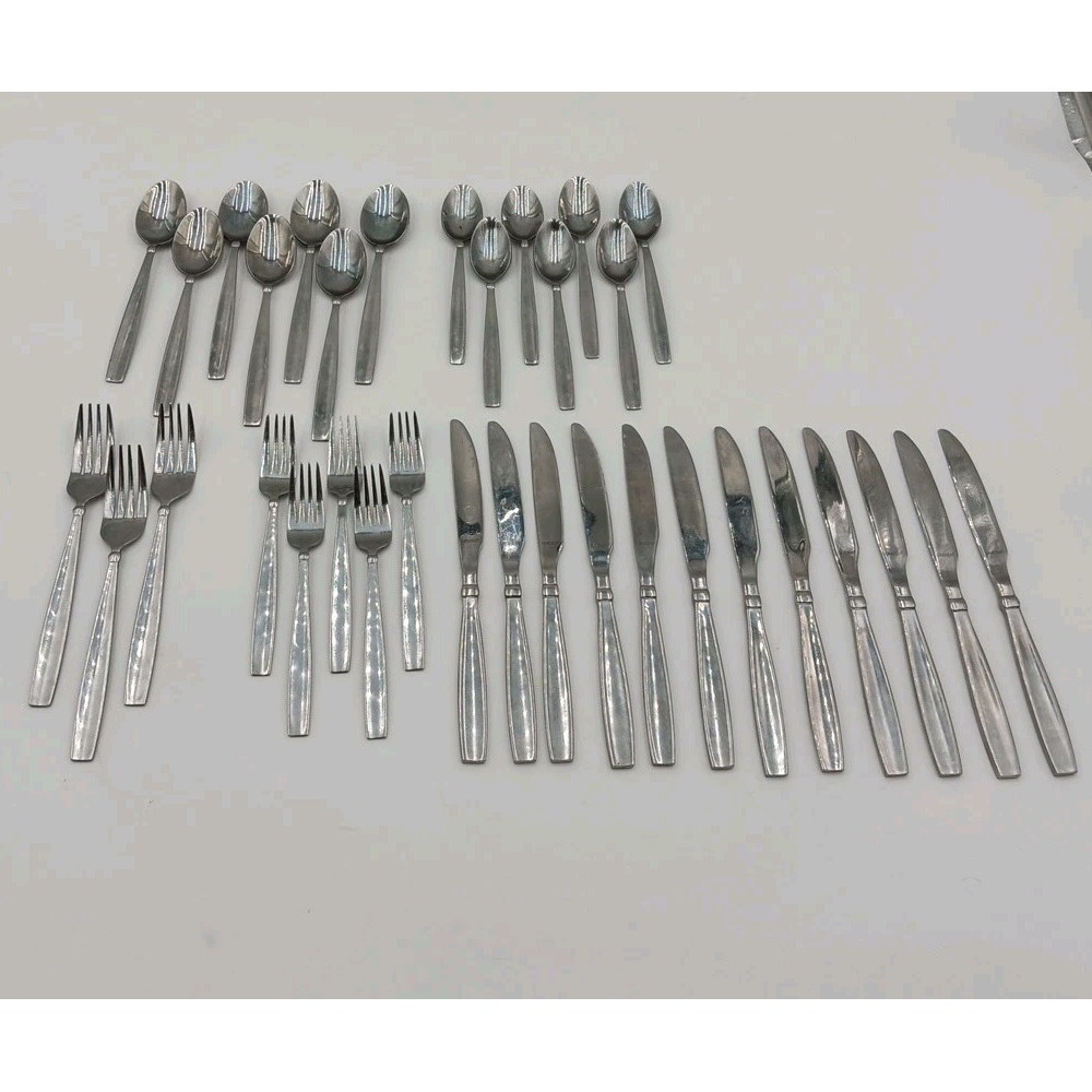 EVERMORE Oneida 34pc Stainless Steel Flatware Forks Knives Spoons Set LOT